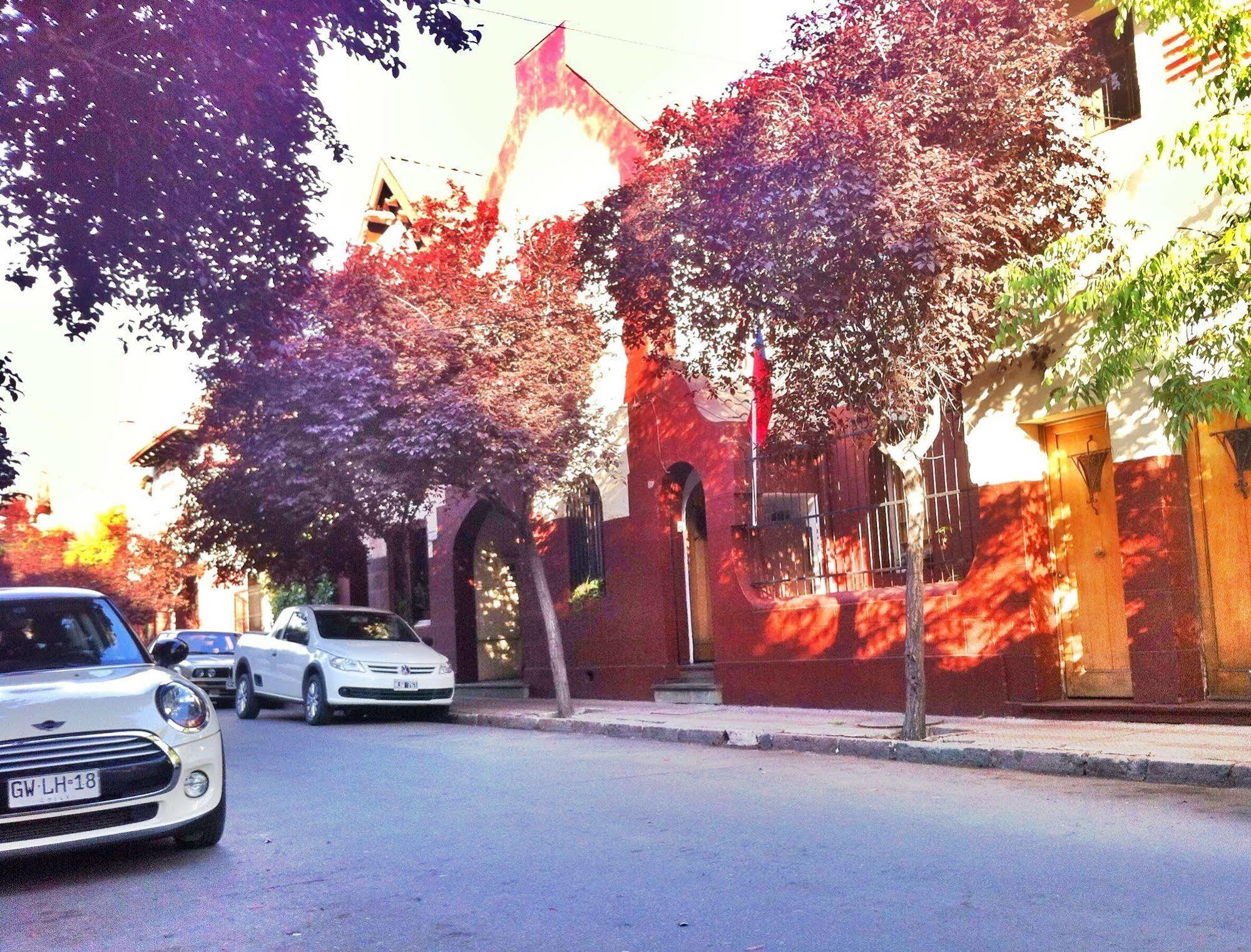 Tralkan Bed and breakfast 2*